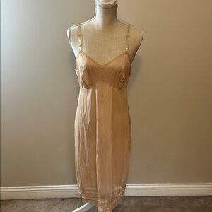 Vintage Gossard Artemise Elegant Tan Slip with Lace